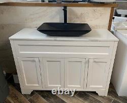 DUCHY Traditional Single Vanity Unit in Chalk White with White Marble Top New