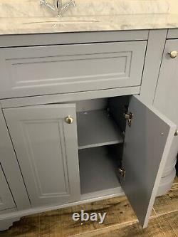 Harrogate Brunswick Traditional Spa Grey Vanity Unit with White Marble Top New