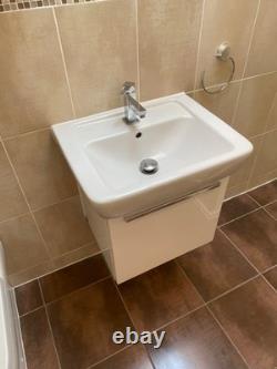 Villeroy Boch Wall Hung Vanity Unit & Matching Close Coupled Back to Wall Toilet