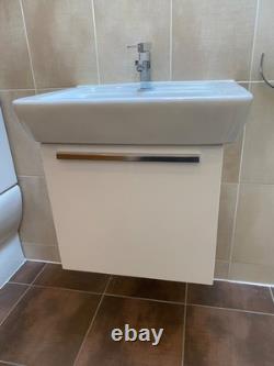 Villeroy Boch Wall Hung Vanity Unit & Matching Close Coupled Back to Wall Toilet