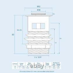 Écran de bain Nes Home avec porte de douche blanche, meuble sous-vasque, toilettes et robinetterie noire mate.