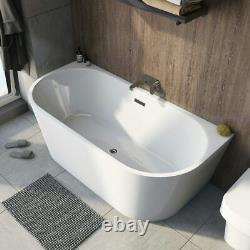 Ensemble de baignoire encastrée contre le mur Mode Cooper avec unité de lavabo et toilette à cuvette rapprochée