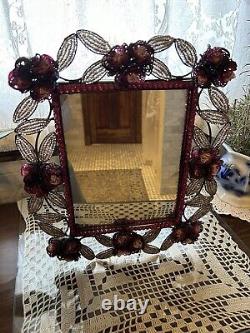 Miroir de table de coiffeuse à dos en fer forgé avec fil floral et perles de perles