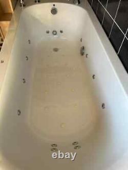 Suite de salle de bain prix de détail 11000 £ ensemble complet Jacuzzi (cuvette dos au mur incluse)